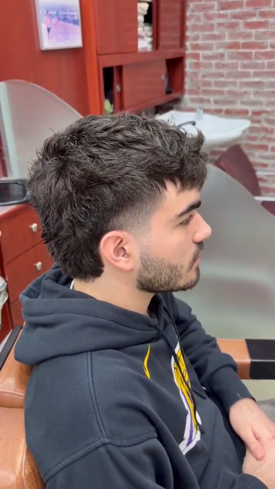 Textured crop με taper στο Toronto Barber House