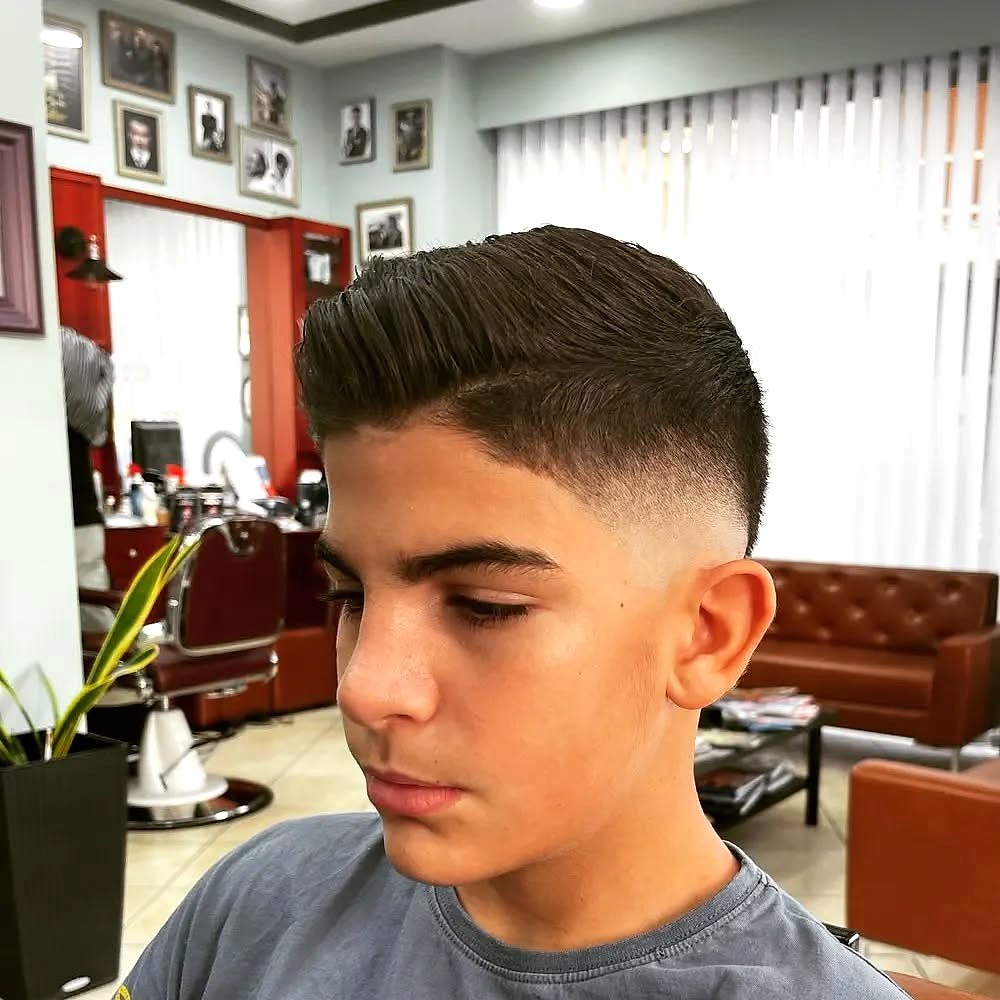Κούρεμα με όγκο στο Toronto Barber House
